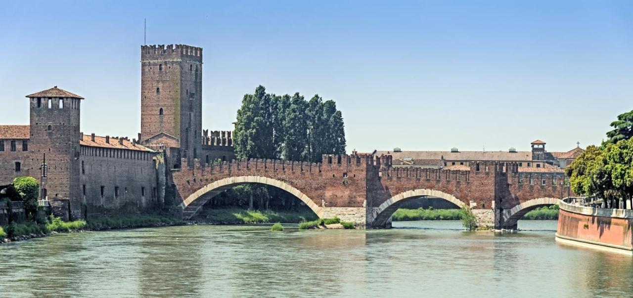Castle View Lodge Intero Appartamento Verona Centro Storico Ngoại thất bức ảnh